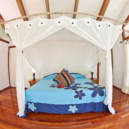 Matanivusi Beach Eco Resort Serua Luaran gambar